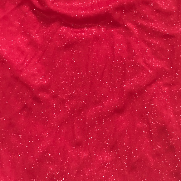 Red Blouse 🥀 - Picture 3 of 4